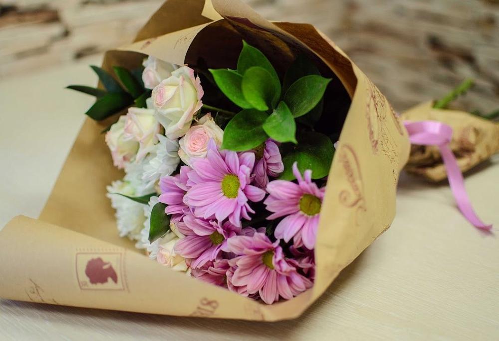 Букет цветов из: Розы и Хризантемы в Вилюйске