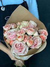 Букет цветов из:  Хризантемы и Розы в Вилюйске