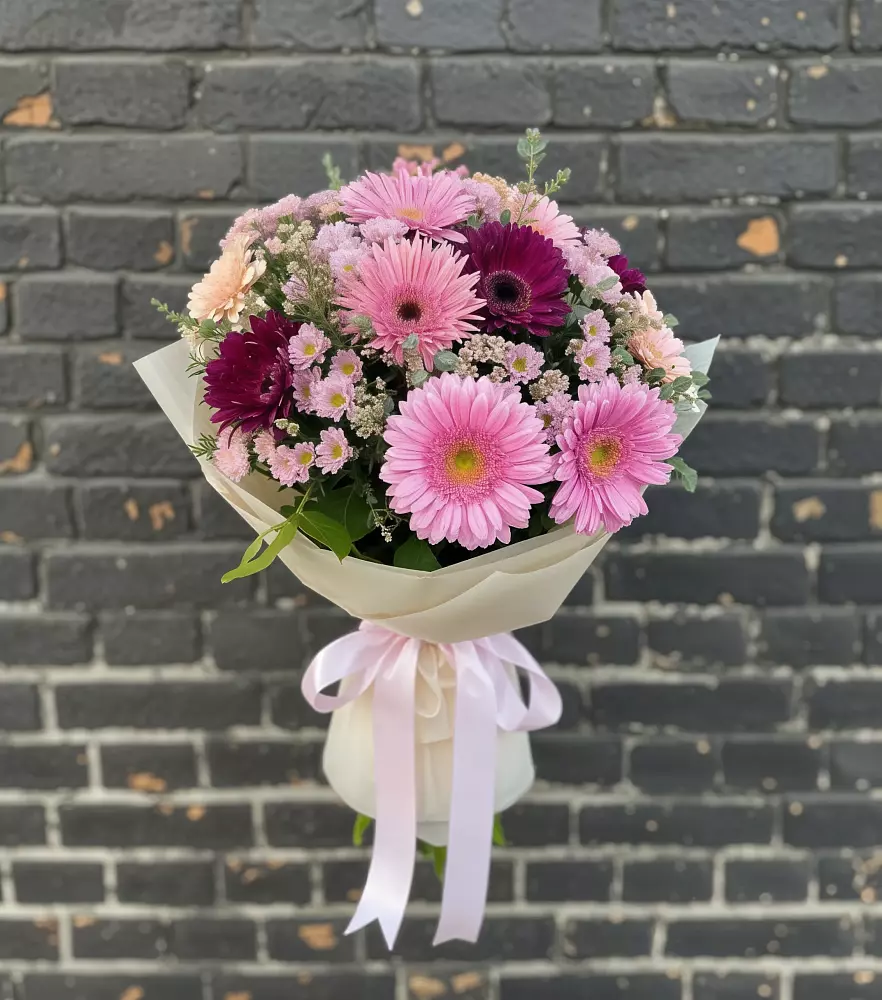 Букет цветов из: Герберы и Хризантемы в Вилюйске