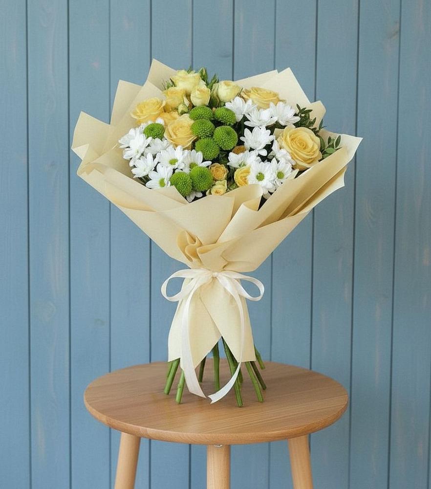 Букет цветов из: Хризантемы и Розы в Вилюйске