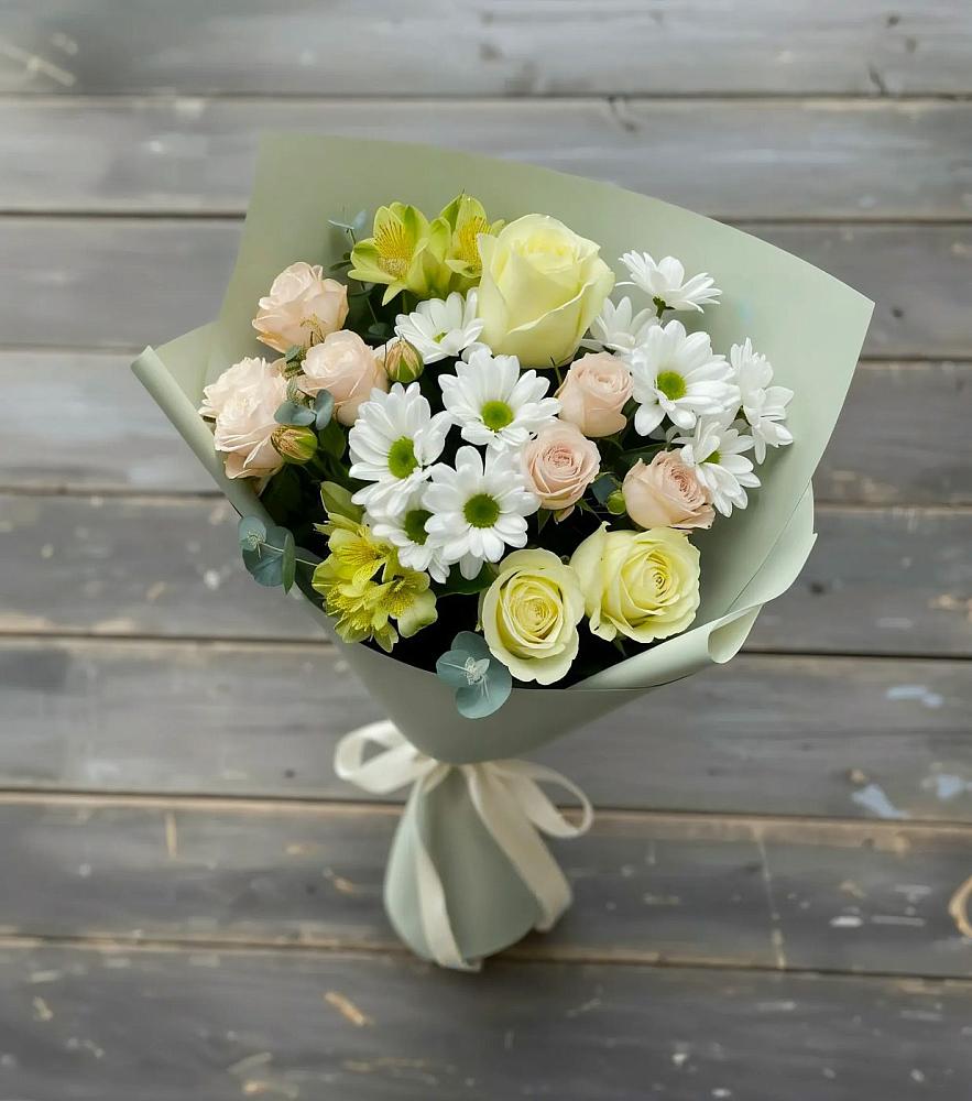 Букет цветов из: Альстромерии, Розы и Хризантемы в Вилюйске