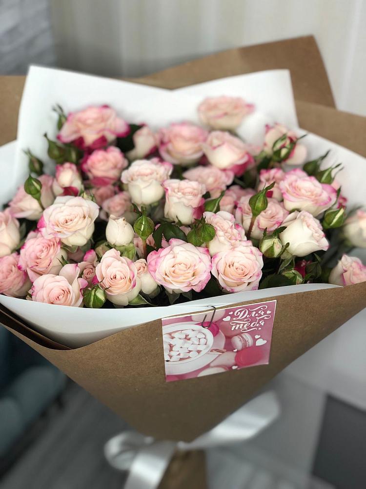 Букет цветов из: Розы в Вилюйске