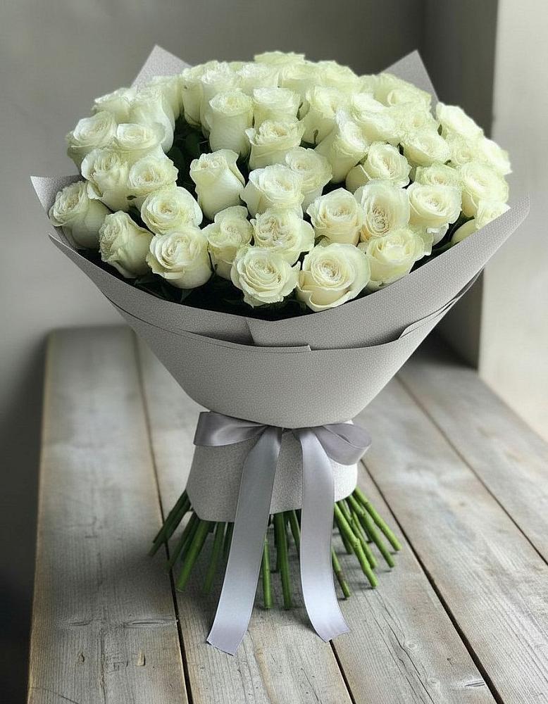 Букет 35 Белых роз в Вилюйске
