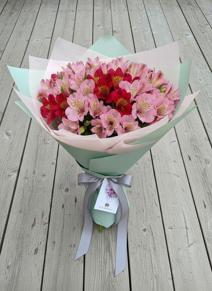 Букет цветов из: Альстромерии в Вилюйске