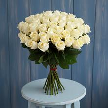 Букет 51 Белая роза Эдлесс Лав в Вилюйске