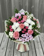 Букет цветов из:  Альстромерии, Гвоздики, Розы и Хризантемы в Вилюйске