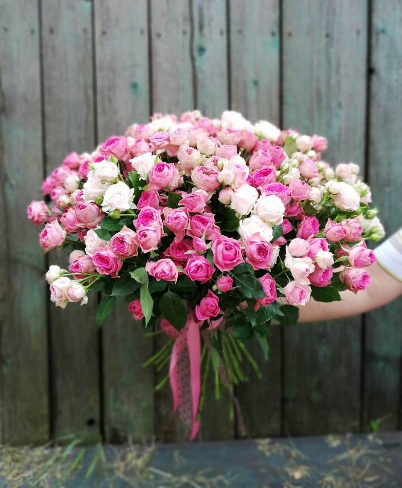 Букет Розовые кустовые розы Натали и Лав Лидия в Вилюйске