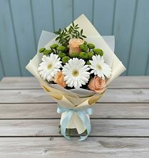 Букет цветов из:  Герберы, Розы и Хризантемы в Вилюйске