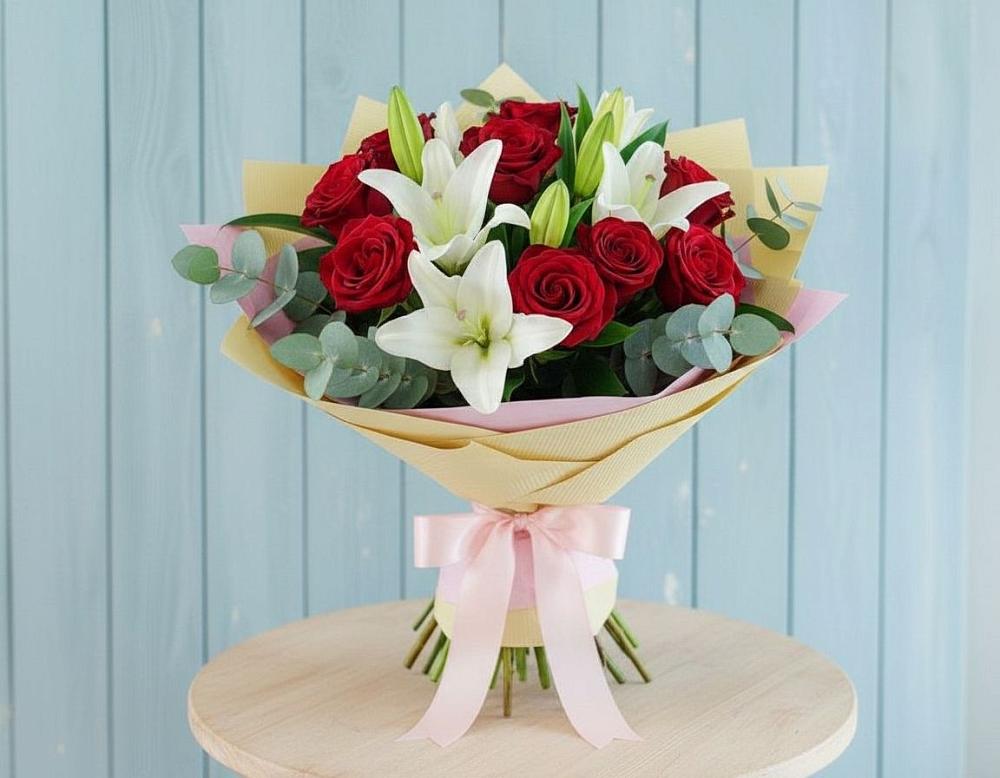 Букет цветов из: Лилии и Розы в Вилюйске
